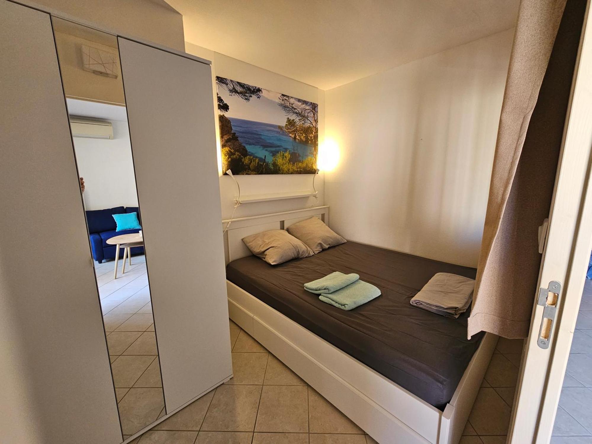 T2 Neuf Et Calme Au Coeur De Sanary Avec Terrasse Et Box Apartman Kültér fotó